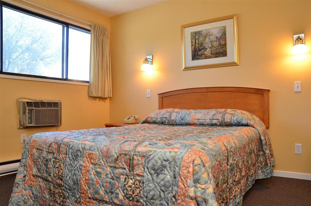 Canadas Best Value Inn Kelowna Pokoj fotografie