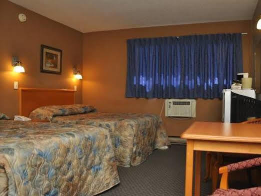 Canadas Best Value Inn Kelowna Exteriér fotografie